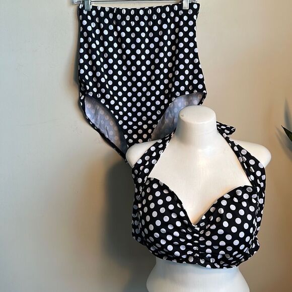 Swimsuits For All 2Pc Polka Dot Bathing Suit 20 - Picture 1 of 8